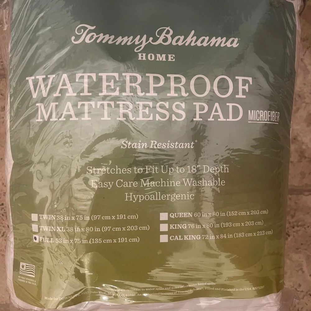 Tommy Bahama full size waterproof mattress pad, NIP,